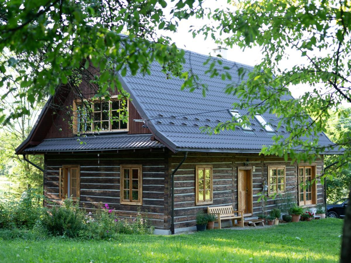 Palacowka Dukla Exterior foto